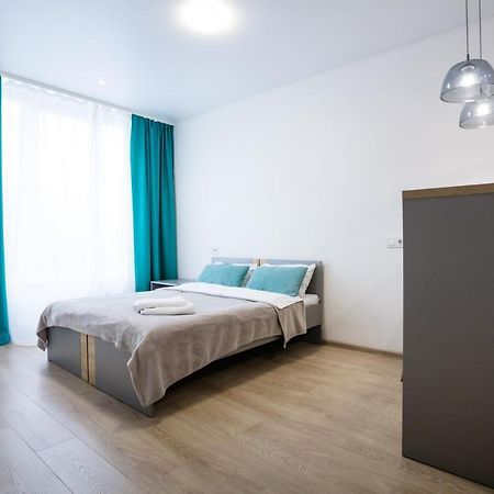 Nyvky Like Home - Studio - Apt 21 Kiev Luaran gambar
