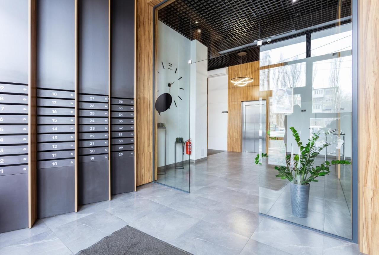 Nyvky Like Home - Studio - Apt 21 Kiev Luaran gambar
