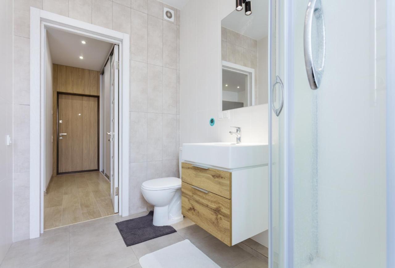 Nyvky Like Home - Studio - Apt 21 Kiev Luaran gambar